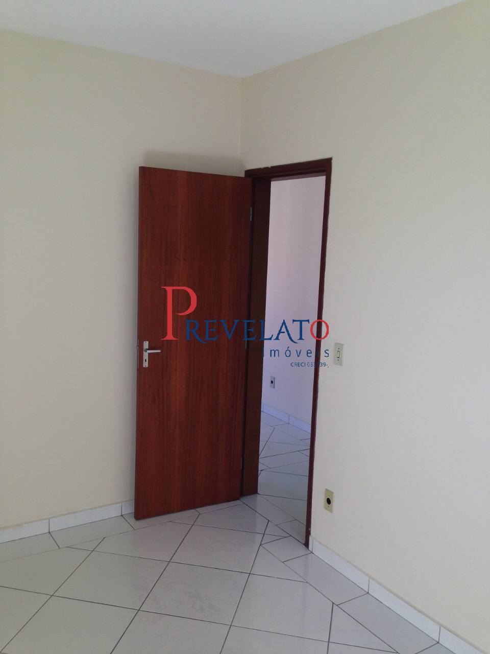 Apartamento à venda com 2 quartos, 61m² - Foto 3