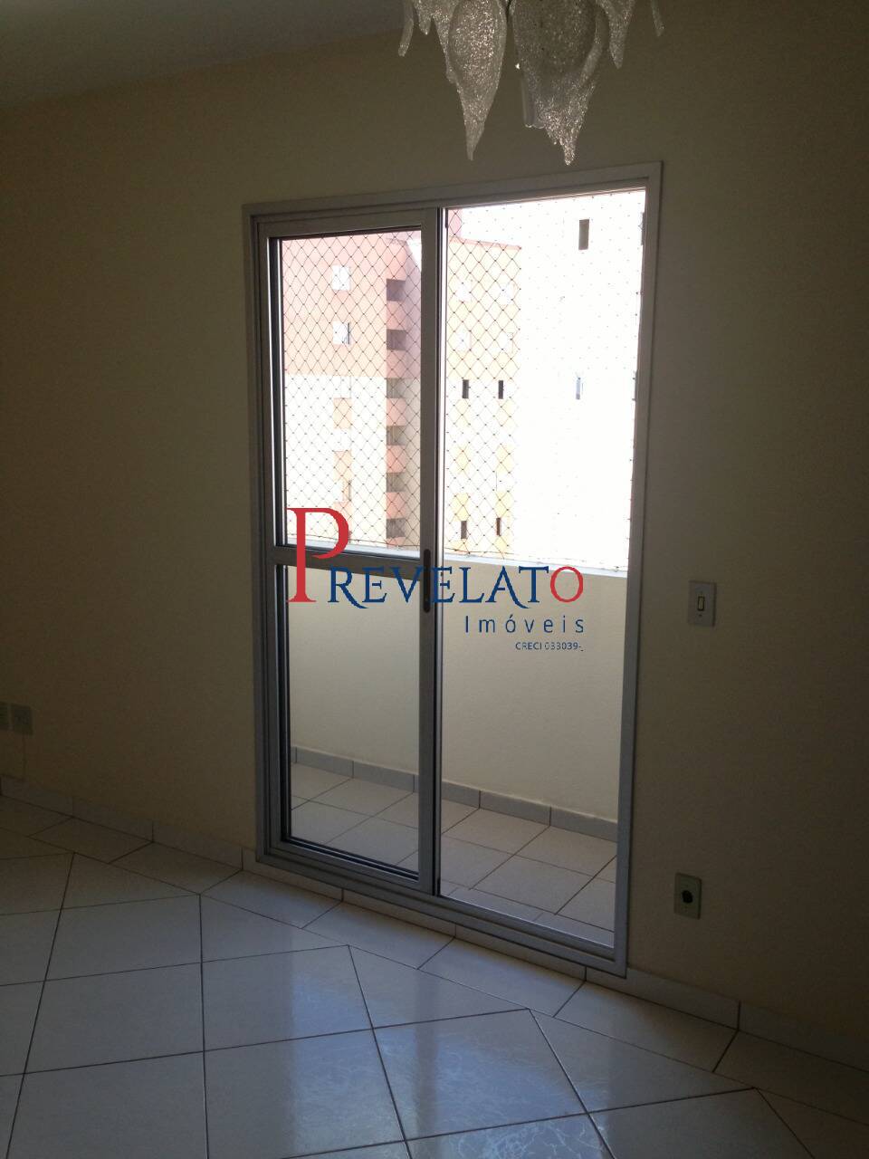 Apartamento à venda com 2 quartos, 61m² - Foto 1