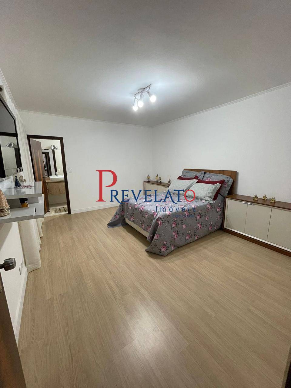 Sobrado à venda com 3 quartos, 180m² - Foto 11